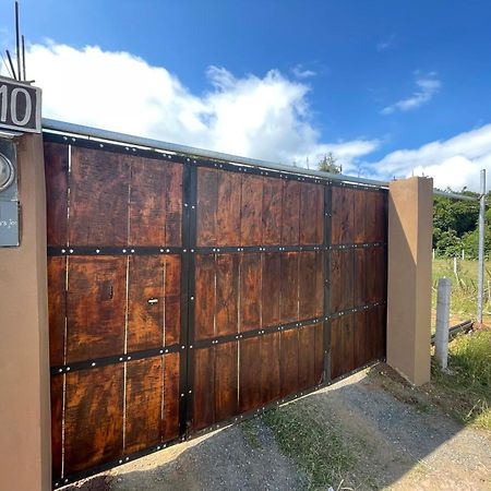 Poas Volcano Rooms Fraijanes Exteriör bild